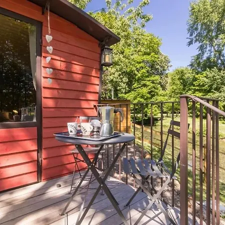 Chalet Domaine De Valmeray La Roulotte Insolite *