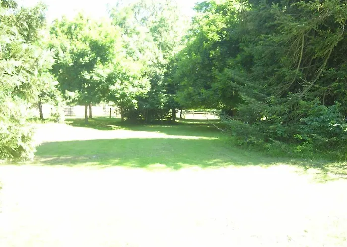 Domaine De Valmeray La Roulotte Insolite *