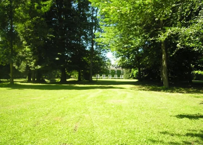 Domaine De Valmeray La Roulotte Insolite